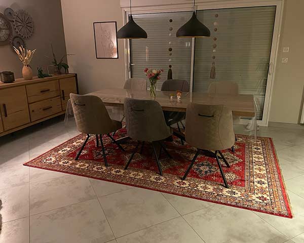 Décoration de maison avec tapis anciens