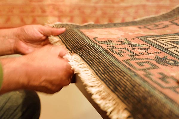 Comment se déroule la réparation de tapis en laine à Paris ? Méthodes de réparation de tapis en laine à Paris