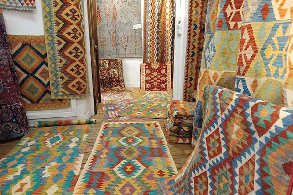 Où trouver un tapis oriental pas cher ? Modèles de tapis orientaux pas cher