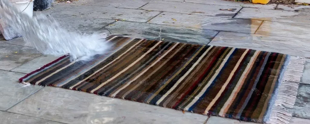 Nettoyage de tapis ouzbeks à Paris