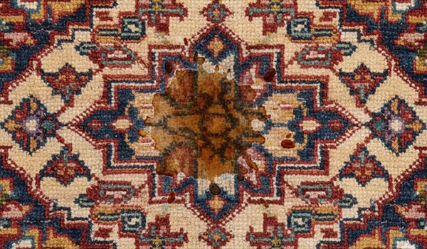 Nettoyer un tapis en profondeur taché de café