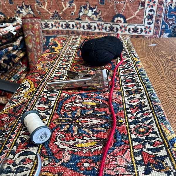 Comment se déroule la réparation de tapis en laine à Paris ? Outils de réparation pour tapis en laine