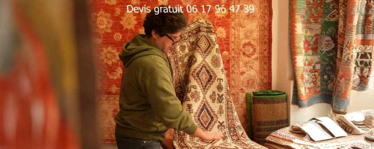 Réparation d’un tapis berbère ancien