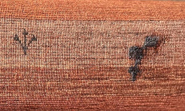 Où trouver un tapis oriental pas cher ? Revers d’un tapis trop bon marché