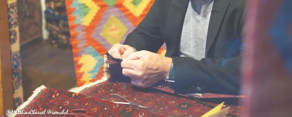 reparation tapis d'orient noir a la main
